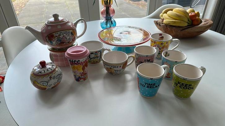 Blind Amsterdam collectie mokken, theepot, taarthouder, etc., Antiek en Kunst, Antiek | Servies compleet, Ophalen of Verzenden