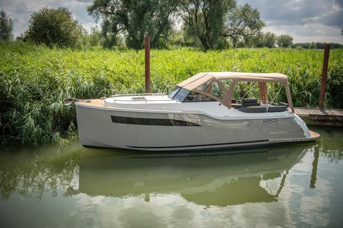 Maxima 920 Cabin - Stijlvolle sloep met slaapruimte, Watersport en Boten, Motorboten en Motorjachten, Nieuw, Polyester, 9 tot 12 meter