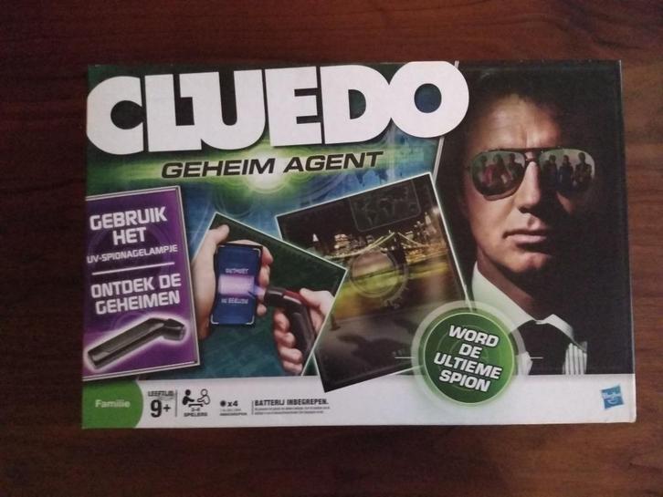 bordspel Cluedo Geheim agent, Hobby en Vrije tijd, Gezelschapsspellen | Bordspellen, Zo goed als nieuw, Een of twee spelers, Drie of vier spelers