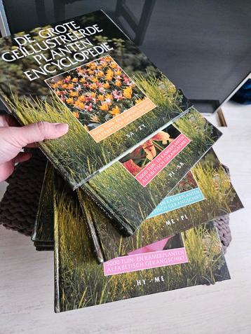 De grote geïllustreerde planten encyclopedie 8 delen gratis  beschikbaar voor biedingen