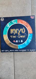 MIYU the Game - Het Spel om in de Toekomst te Kijken, Hobby en Vrije tijd, Gezelschapsspellen | Bordspellen, Ophalen of Verzenden