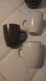 3 leuke elin bruin witte mokken koffie thee vaatwasbestendig, Huis en Inrichting, Ophalen of Verzenden, Zo goed als nieuw, Overige stijlen
