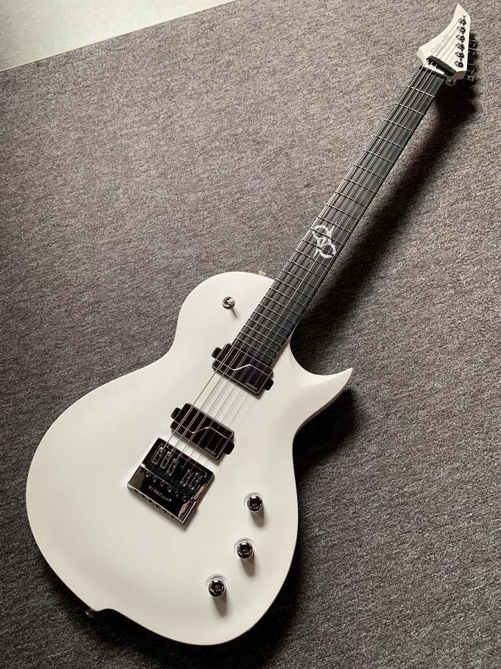 Solar GC1.6 Vinter gitaar incl Solar koffer, Muziek en Instrumenten, Snaarinstrumenten | Gitaren | Elektrisch, Zo goed als nieuw