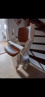 Traplift 14 treden, 2 bochten, Ophalen