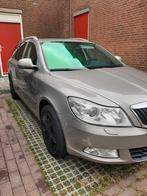 Skoda Octavia 1.4 TSI Combi AUT 2011 + 1 jaar APK  top auto!, Stof, Beige, 4 cilinders, Parkeersensor