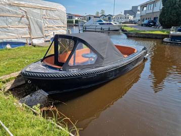 Mooie tender 590 sloep met 20 pk honda beschikbaar voor biedingen