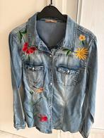 Denim blouse met borduursels - Charget mt S/M, Kleding | Dames, Maat 38/40 (M), Blauw, Ophalen of Verzenden, Zo goed als nieuw