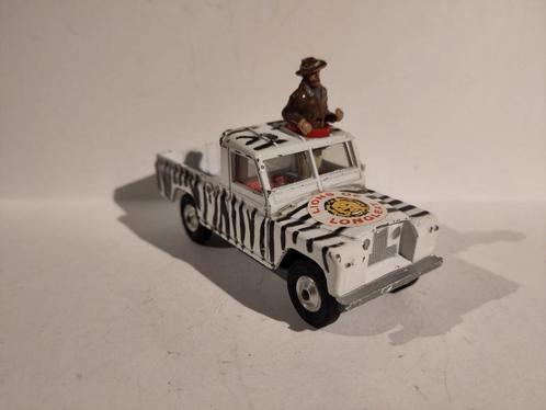 Corgi Toys GS 8 Land Rover Series Lions of Longleat + Figuur, Hobby en Vrije tijd, Modelauto's | 1:43, Gebruikt, Auto, Corgi, Ophalen of Verzenden