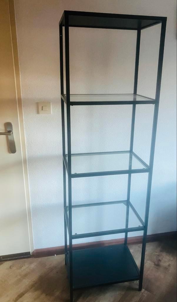 GRATIS Stellingkast in Prima Staat, Huis en Inrichting, Kasten | Stellingkasten, Zo goed als nieuw, Ophalen