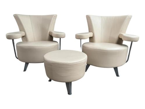 2 lederen design fauteuils met hocker, Huis en Inrichting, Fauteuils, Zo goed als nieuw, Leer, 50 tot 75 cm, 75 tot 100 cm, Ophalen of Verzenden