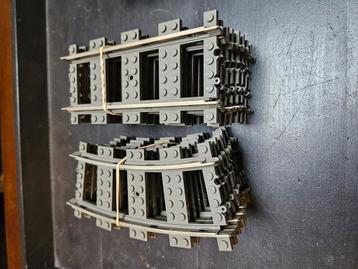 Lego 9 volt rails beschikbaar voor biedingen
