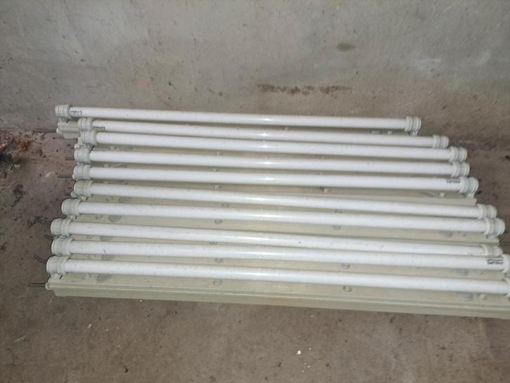 Tl lampen en armaturen, 200 stuks, Doe-het-zelf en Verbouw, Bouwverlichting, Zo goed als nieuw, Minder dan 50 watt, Ophalen