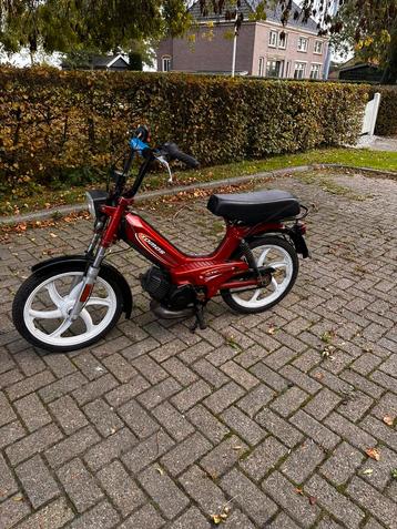 Zeer nette Tomos a 3 beschikbaar voor biedingen