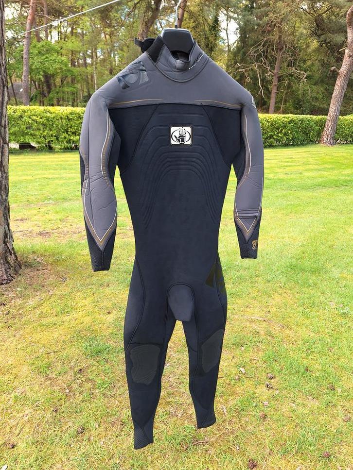 Extra dikke wetsuit, Watersport en Boten, Watersportkleding, Zo goed als nieuw, Wetsuit, Heer, Ophalen of Verzenden