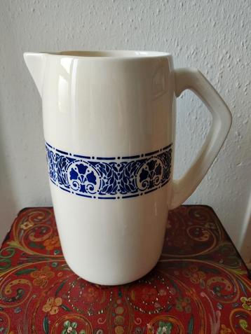 Prachtige vintage kan met mooie decoratie in Art Deco stijl  beschikbaar voor biedingen