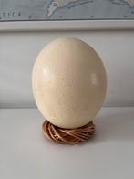 Struisvogelei met rieten voet, Antiek en Kunst, Ophalen