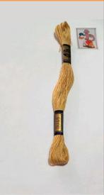 DMC mouline, beige 3046, Ophalen of Verzenden, Avenue de Suisse B.P. 40189 
68314 ILLZACH
FRANCE, Borduurgaren of Zijde, DMC