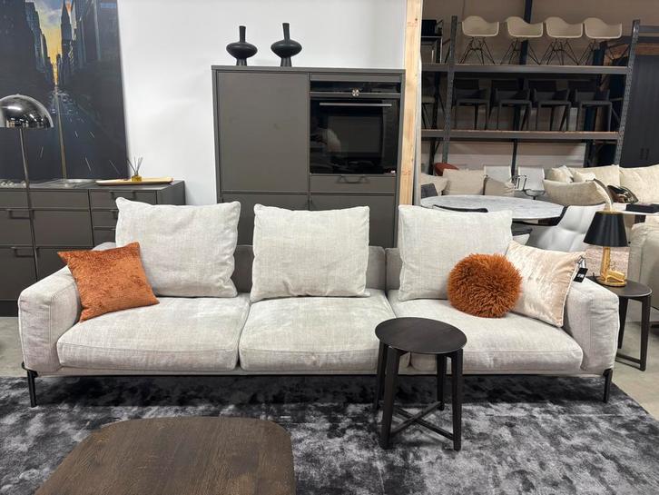 Flexform Romeo 5 -zits bank 105x300cm stof Cat Extra Ellise, Huis en Inrichting, Banken | Voetenbanken en Poefen, Zo goed als nieuw