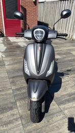 Gts Bravo scooter 2020 8392 km gelopen., Ophalen of Verzenden, Zo goed als nieuw, Overige modellen