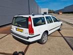 Volvo V70 2.5 T AWD Comfort Line, Auto's, Stof, Zwart, Bedrijf, Handgeschakeld