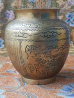 Mooie antieke Chinese vaas van brons met draken 13,8 cm., Antiek en Kunst, Antiek | Vazen, Ophalen of Verzenden
