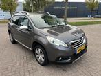 Peugeot 2008 1.2 PureTech Allure 110PK NAVI PANO CRUISE CLIM, Auto's, Peugeot, Gebruikt, Euro 6, 1270 kg, Leder en Stof