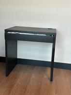 Bureau en bureaustoel, Ophalen, Zo goed als nieuw, Bureau