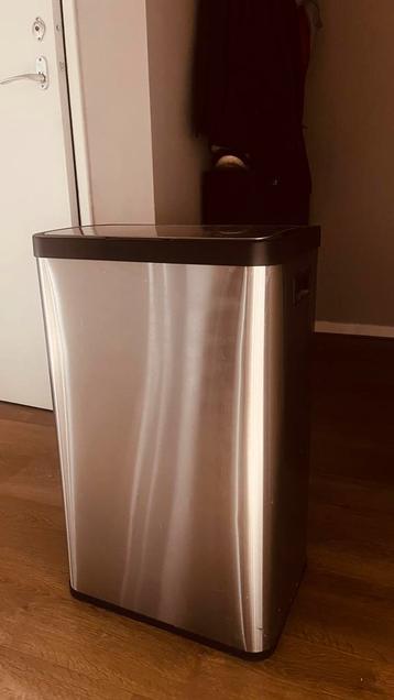 60l vuilnisbak met sensor (defect) beschikbaar voor biedingen