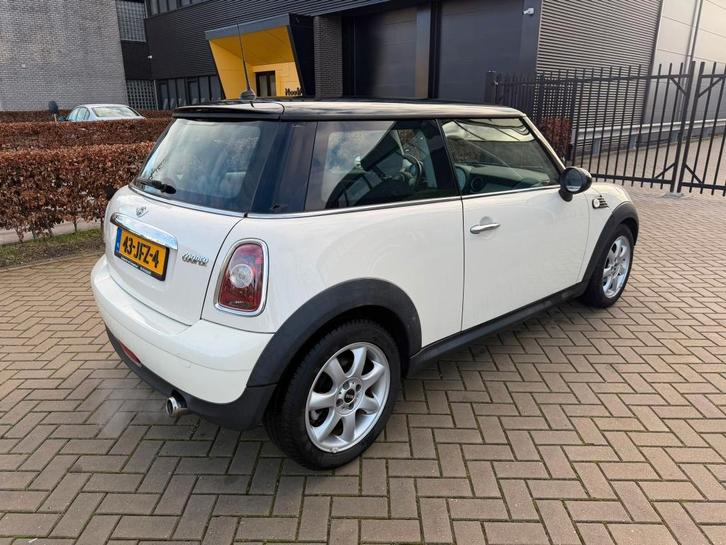 Mini Cooper 1.6 101334 KM origineel Nieuw APK, Auto's, Mini, Particulier, Cooper, Benzine, B, Hatchback, Handgeschakeld, Origineel Nederlands