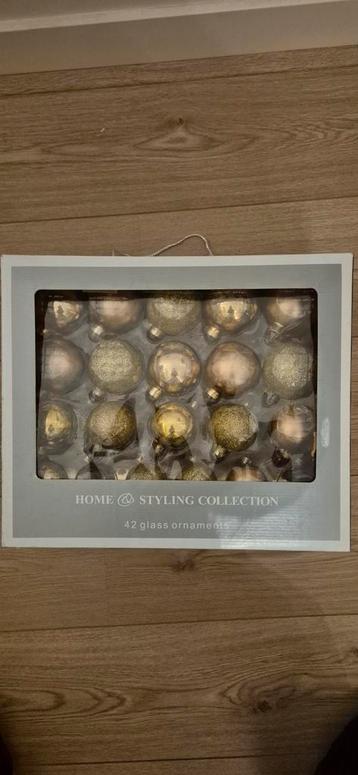 Kerstballen set 42 stuks, goud, goudkleurig, ornamenten beschikbaar voor biedingen