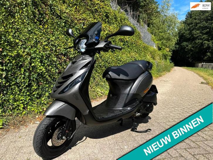 Piaggio Zip SP Agaat E5 RUNNER Alpha Matrix BETAAL met in3, Fietsen en Brommers, Scooters | Piaggio, Gebruikt, Zip, Benzine