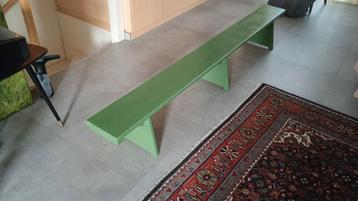 Vintage Gym Bankje - Strak in de Lak! beschikbaar voor biedingen
