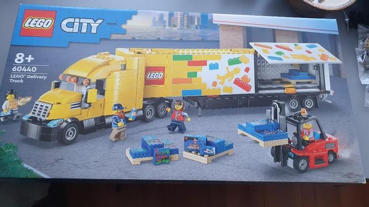 LEGO CITY gele vrachtwagen 60440 - nieuw en verzegeld, Kinderen en Baby's, Speelgoed | Duplo en Lego, Nieuw, Lego, Complete set