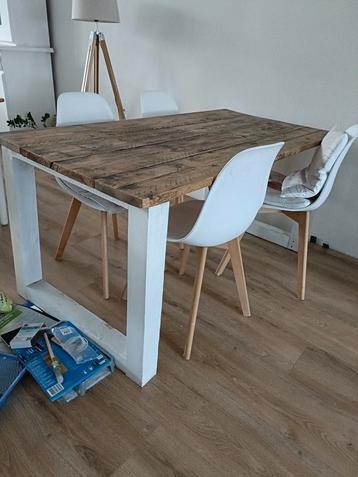 Eettafel steigerhout gratis  beschikbaar voor biedingen