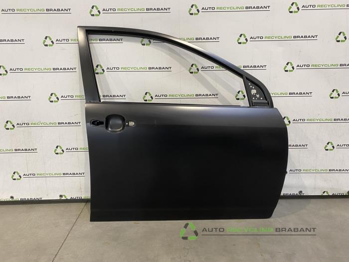 Portier 4Deurs rechts-voor van een Toyota Corolla, Auto-onderdelen, 12 maanden garantie, -, Deur, -