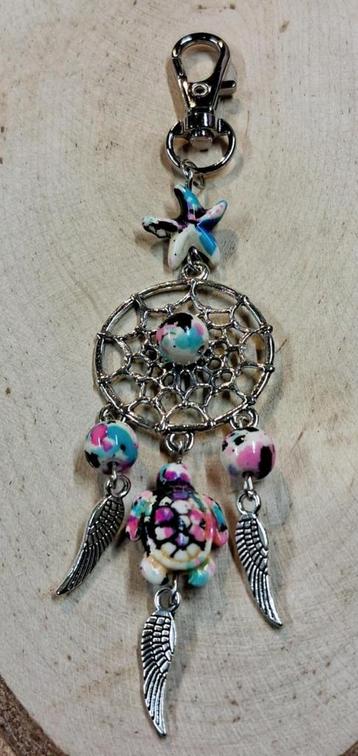 sleutelhanger dreamcatcher schildpadje roze zwart blauw wit beschikbaar voor biedingen