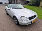 Mercedes-Benz SLK 2.3 Slk230 Kompr Roadster AUT 1999 Grijs, Auto's, Mercedes-Benz, Automaat, 65 €/maand, Achterwielaandrijving