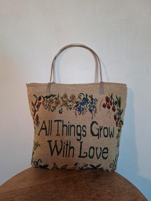 Vintage / retro geborduurde handtas, Sieraden, Tassen en Uiterlijk, Tassen | Reistassen en Weekendtassen, Gebruikt, Minder dan 35 cm