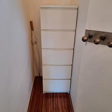 Ladenkast, merk Ikea, in goede staat