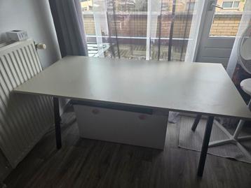 Ikea bureau blad 160x80cm  beschikbaar voor biedingen