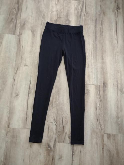 Prachtige zwarte legging van Amisu, warme, dikke legging, XL, Kleding | Dames, Leggings, Maillots en Panty's, Zo goed als nieuw