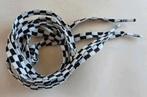 Vans zwartwit veters origineel 90cm, Kleding | Dames, Schoenen, Wit, Ophalen of Verzenden, Vans, Sneakers of Gympen