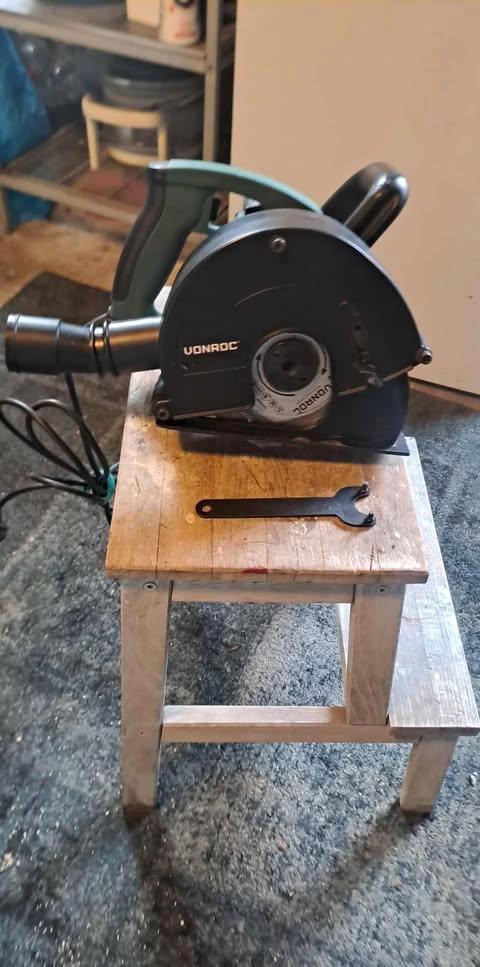 vonroc muurfrees machine, Doe-het-zelf en Verbouw, Gereedschap | Freesmachines, Zo goed als nieuw, Elektrisch, Muurfrees, Ophalen