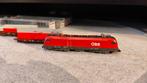 Minitrix ÖBB - Loc + 2 container wagons -Rail Cargo Austria, Trix, Ophalen of Verzenden, Zo goed als nieuw, Gelijkstroom