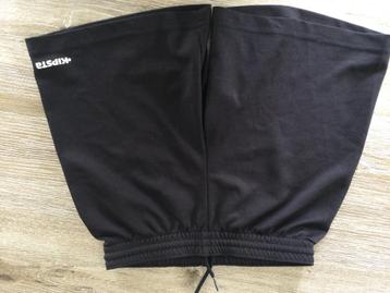KIPSTA korte broek/sport broekje zwart maat 140/146 beschikbaar voor biedingen