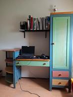 Leuk bureau voor kinderen, Ophalen, Zo goed als nieuw, 50 tot 70 cm, 105 cm of meer