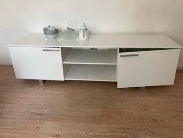 Moderne witte TV meubel met opbergruimte beschikbaar voor biedingen