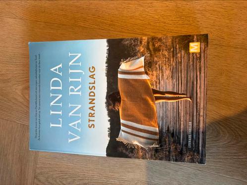 Linda van Rijn - Strandslag, Boeken, Thrillers, Zo goed als nieuw, Nederland, Verzenden