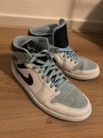Jordan 1 Mid Lichtblauw/Wit, Ophalen of Verzenden, Gedragen, Blauw, Sneakers of Gympen