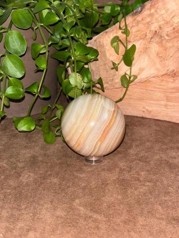 Aragoniet bol beschikbaar voor biedingen